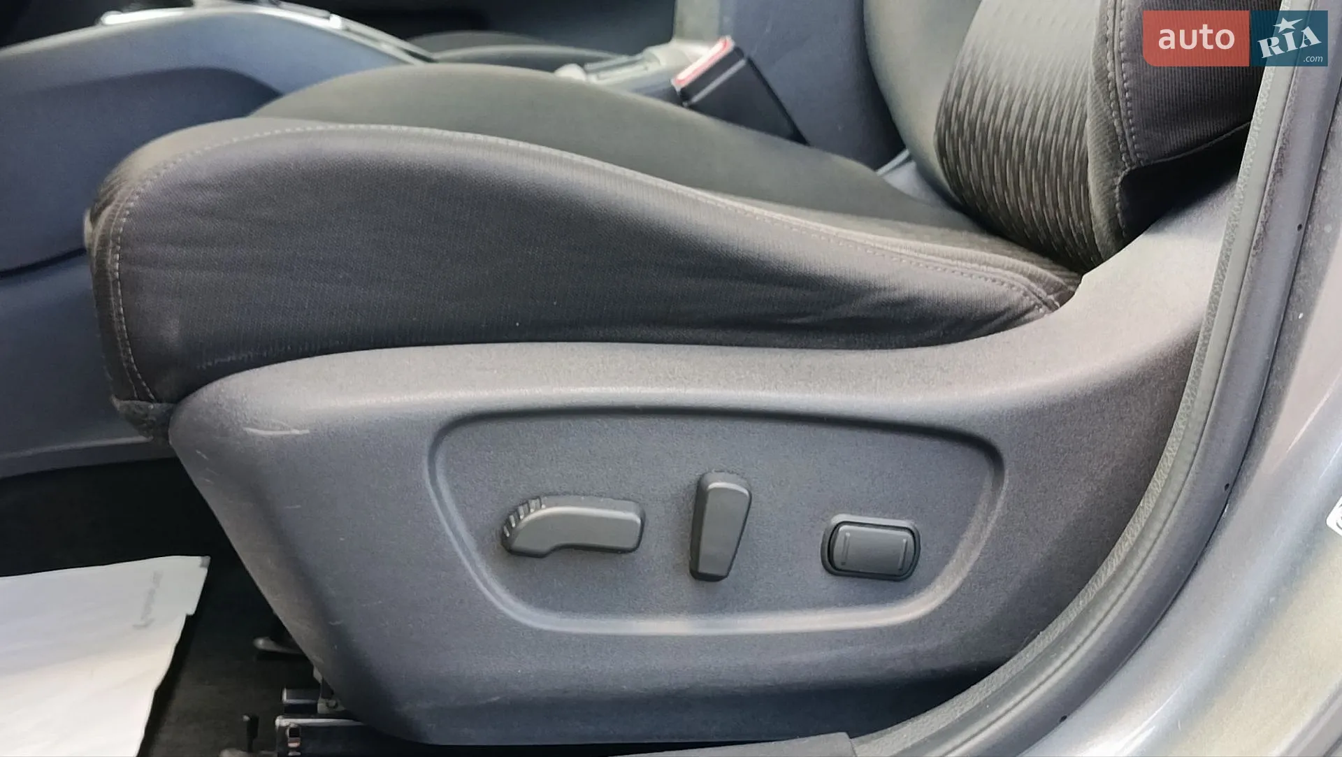 2019 Nissan Rogue - мініатюра 16