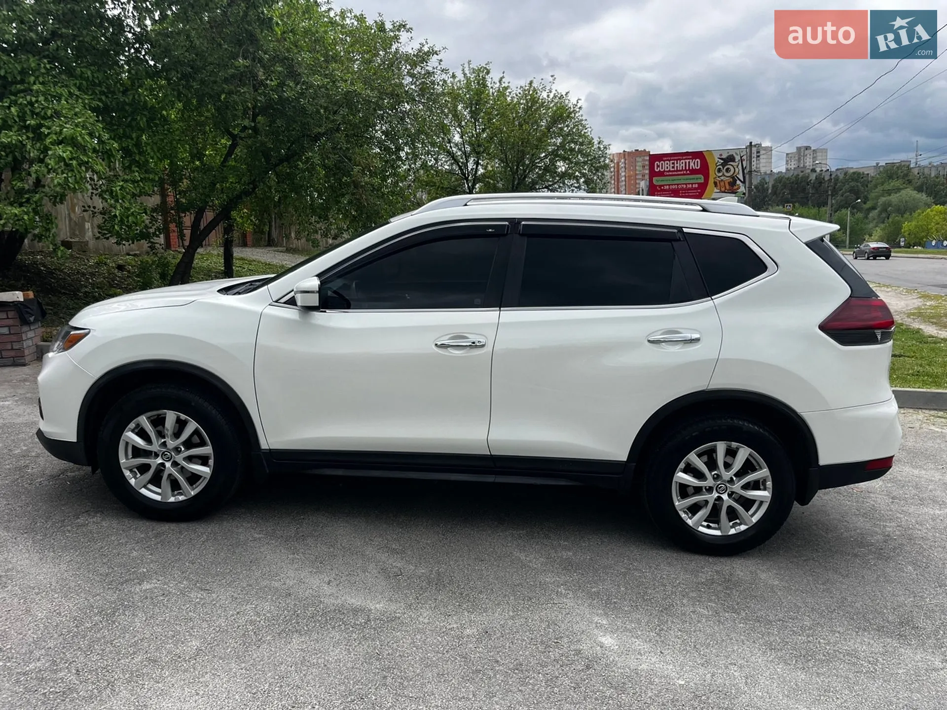 2019 Nissan Rogue - мініатюра 3