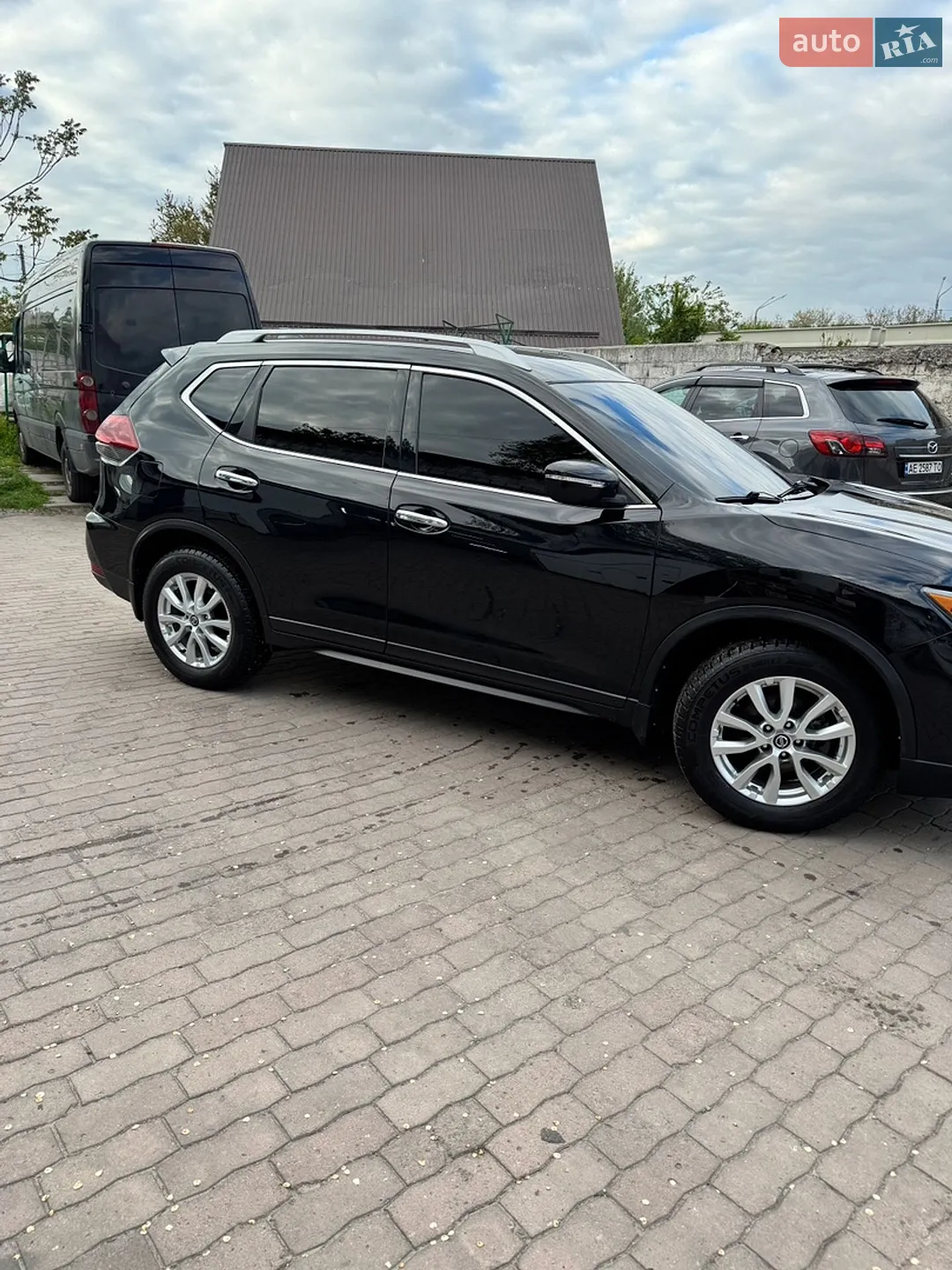 2019 Nissan Rogue - мініатюра 3