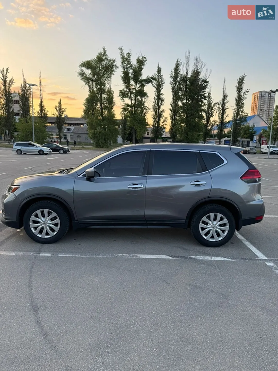2017 Nissan Rogue - мініатюра 2