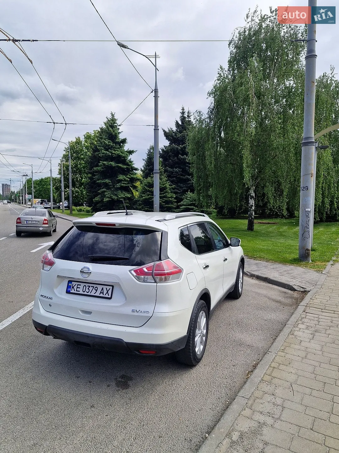2016 Nissan Rogue - мініатюра 2