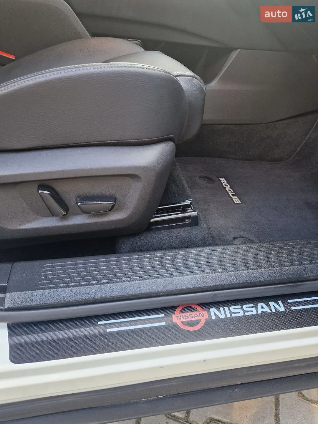 2022 Nissan Rogue - мініатюра 23