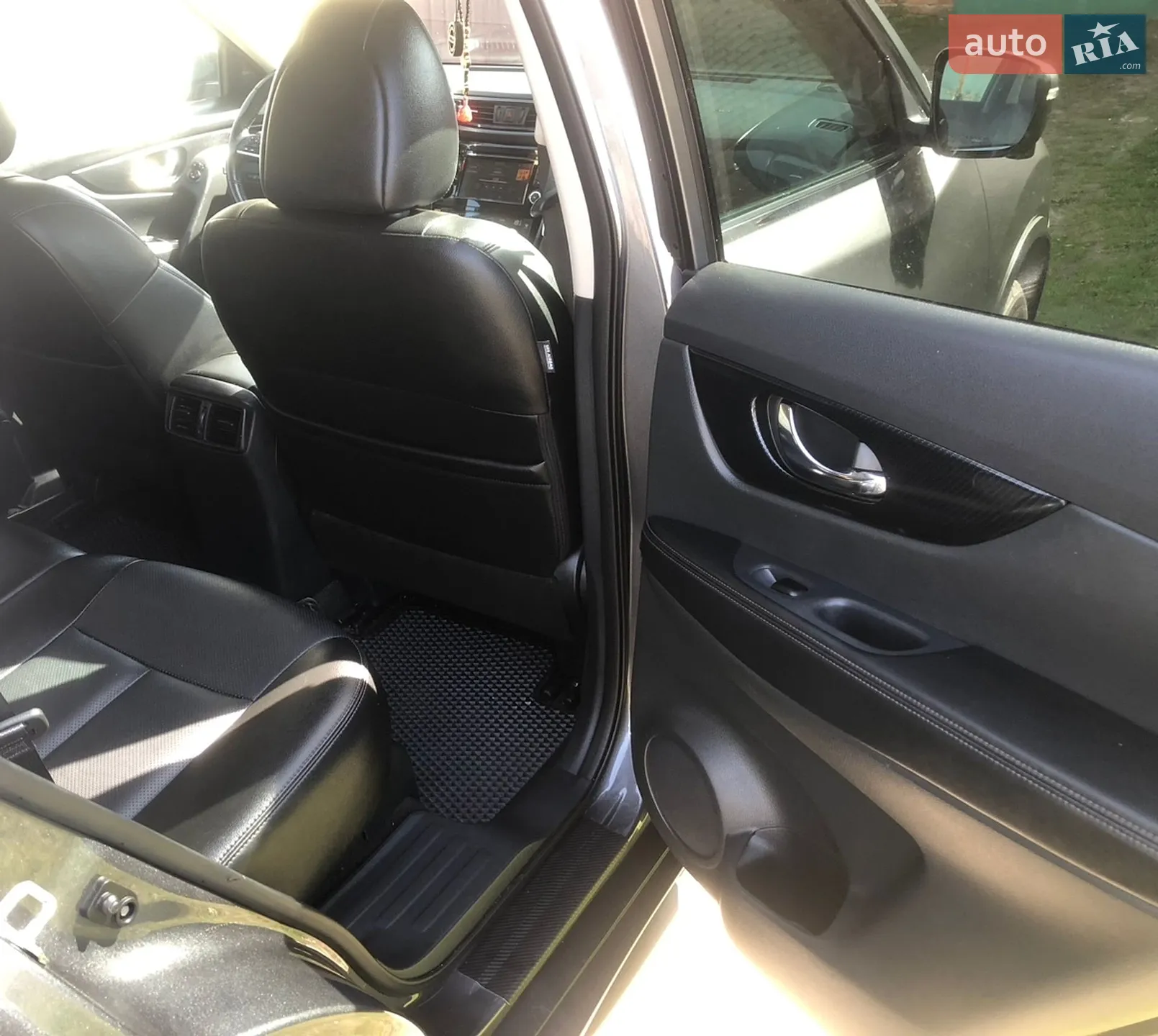 2018 Nissan Rogue - мініатюра 10