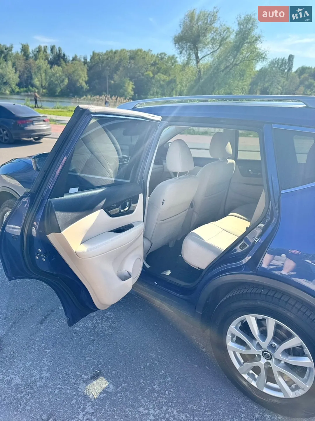 2019 Nissan Rogue - мініатюра 18