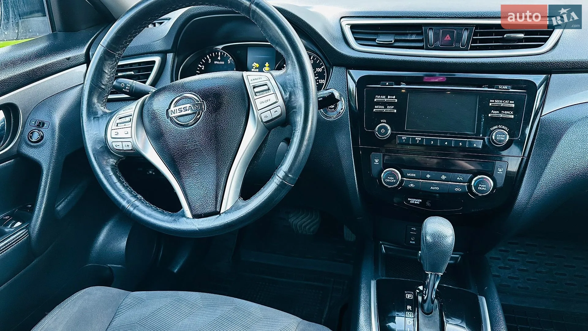 2016 Nissan Rogue - мініатюра 12
