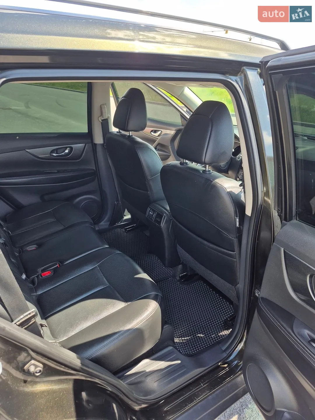 2016 Nissan Rogue - мініатюра 36