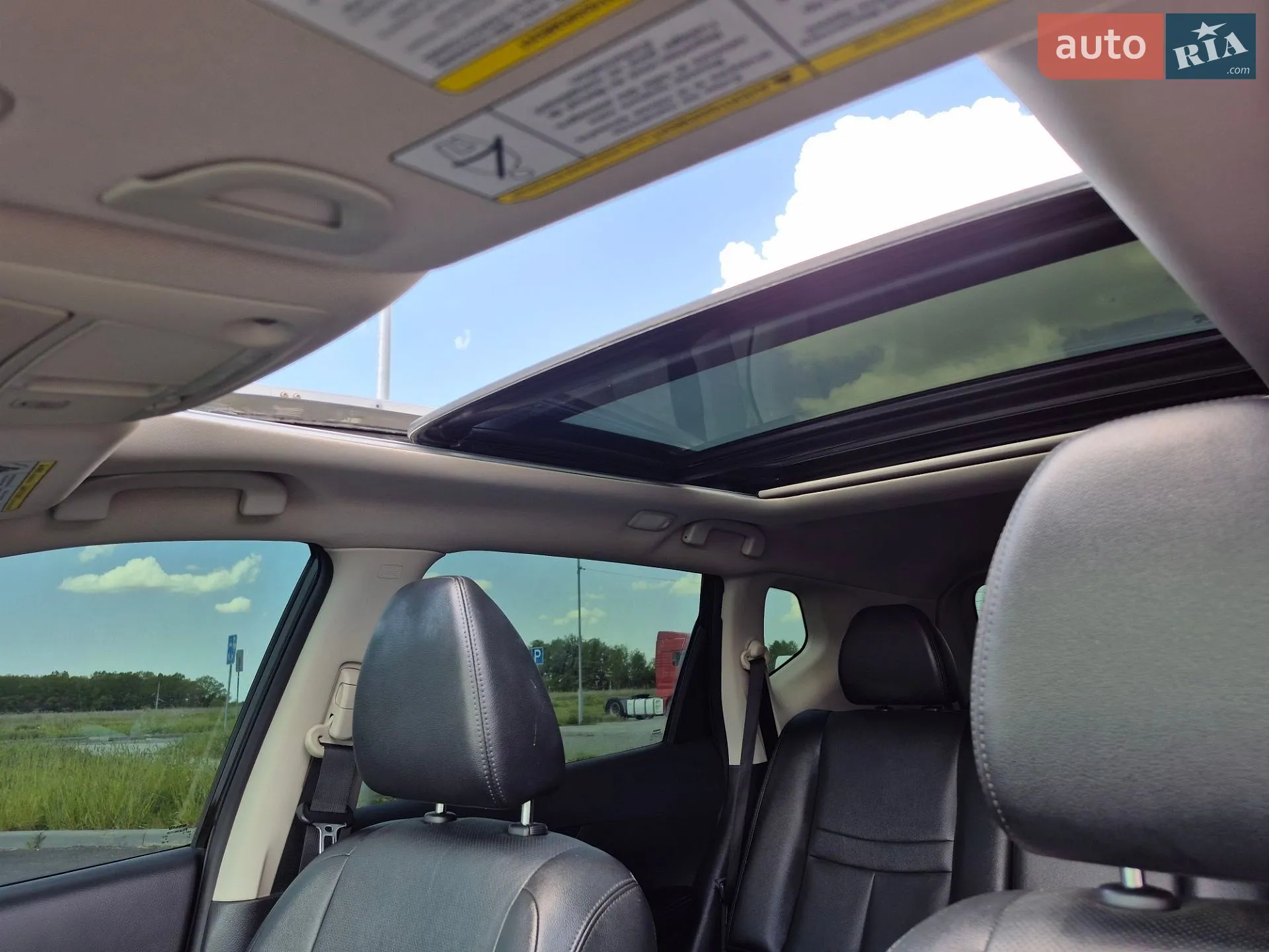 2016 Nissan Rogue - мініатюра 57