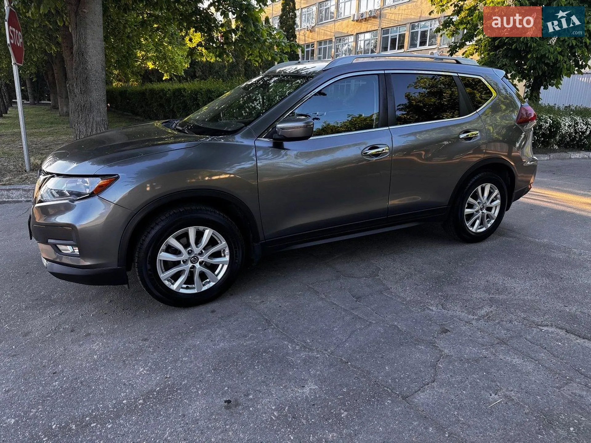 2018 Nissan Rogue - мініатюра 12