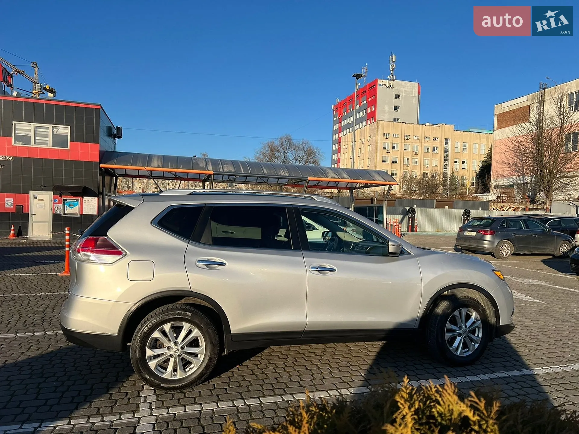 2016 Nissan Rogue - мініатюра 8