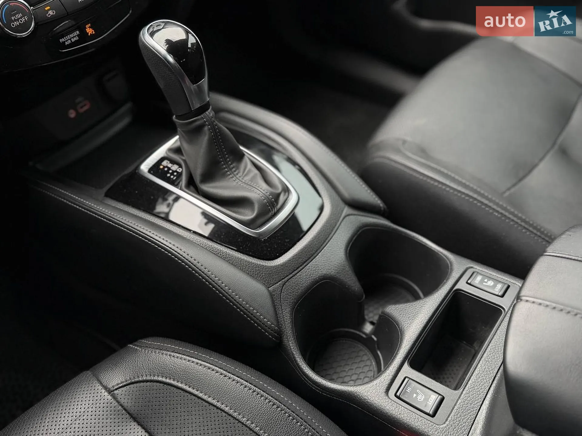 2018 Nissan Rogue - мініатюра 17