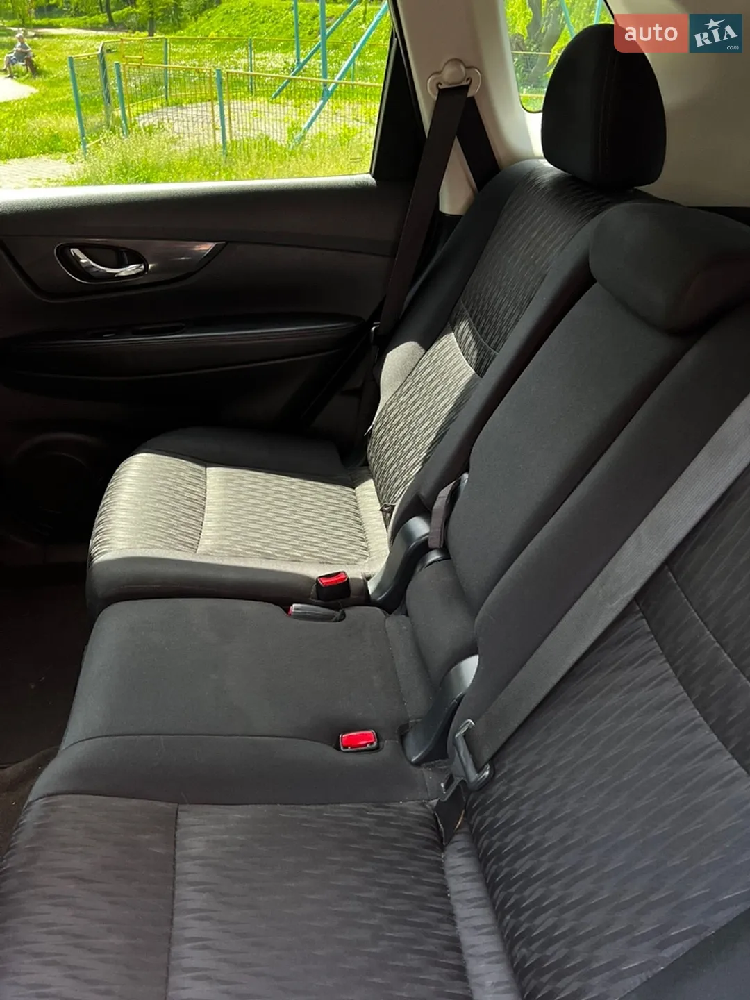 2018 Nissan Rogue - мініатюра 8
