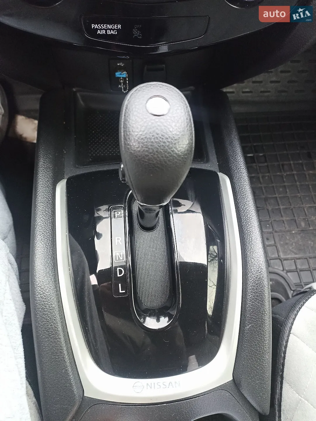 2016 Nissan Rogue - мініатюра 38