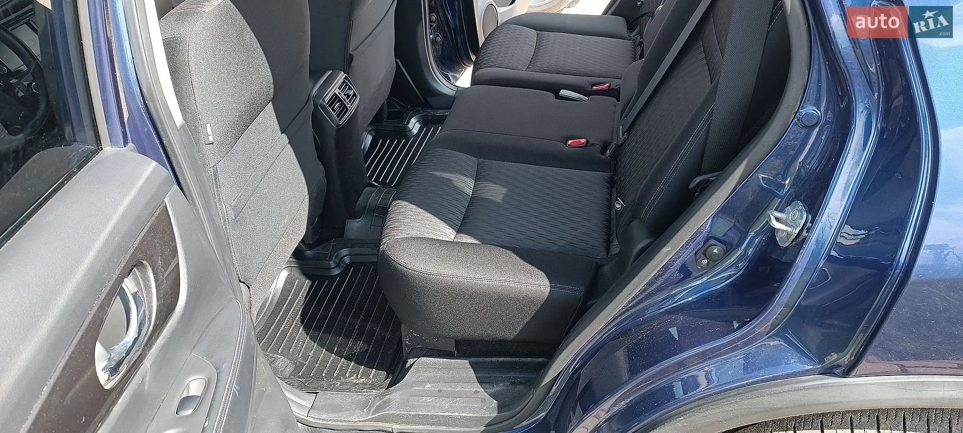 2018 Nissan Rogue - мініатюра 12