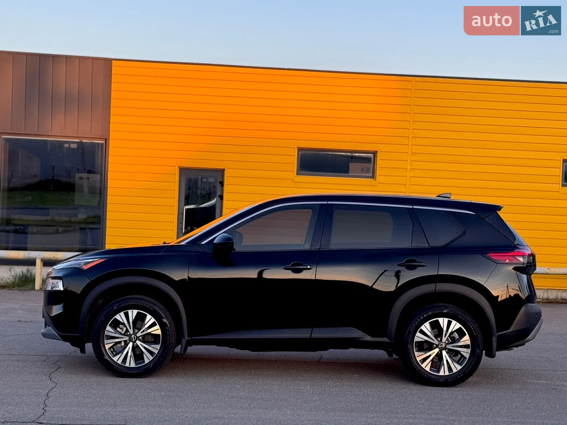 2021 Nissan Rogue - мініатюра 13