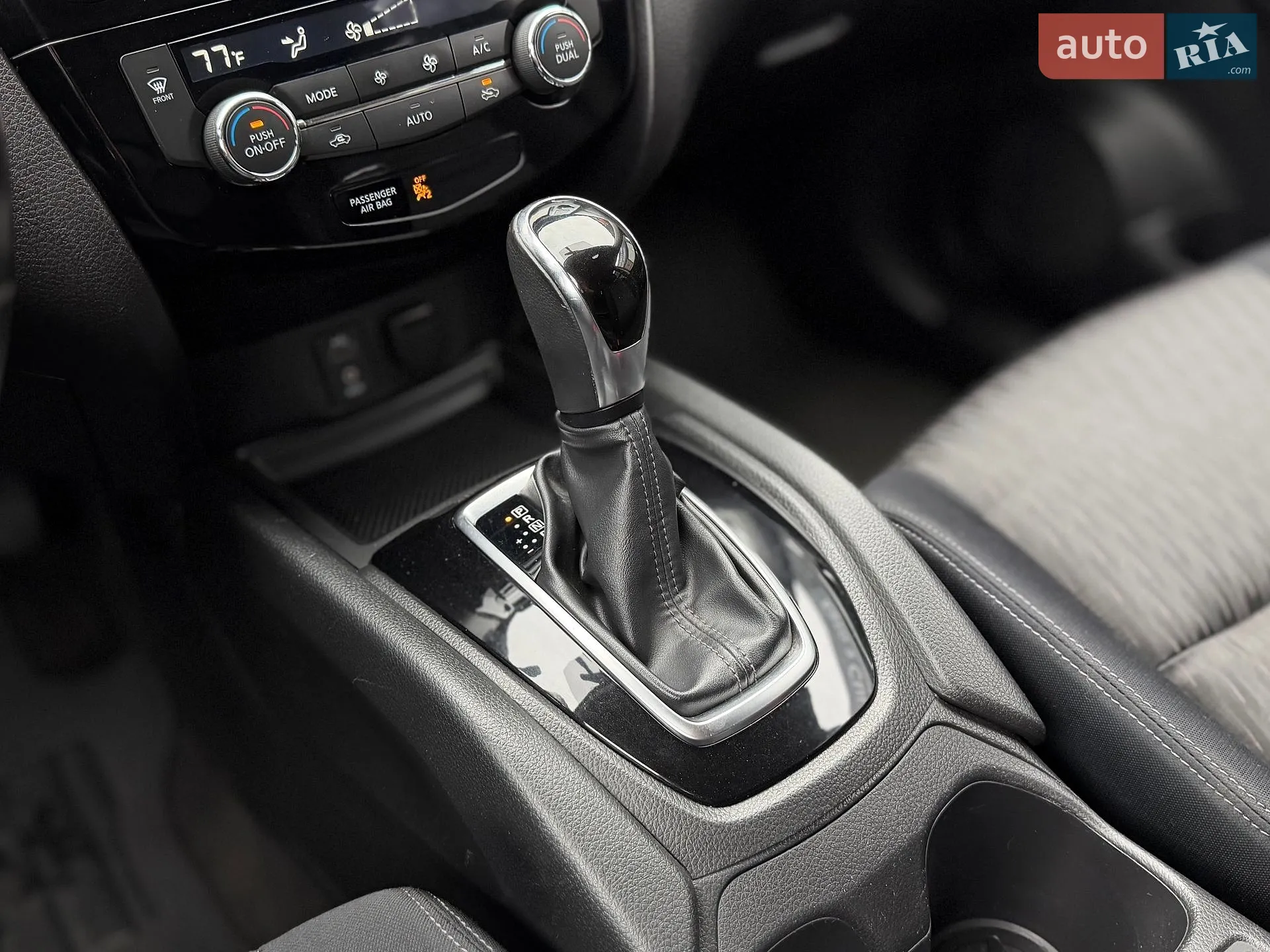 2017 Nissan Rogue - мініатюра 46