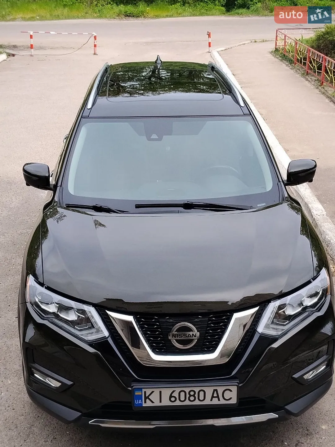 2017 Nissan Rogue - фото 1