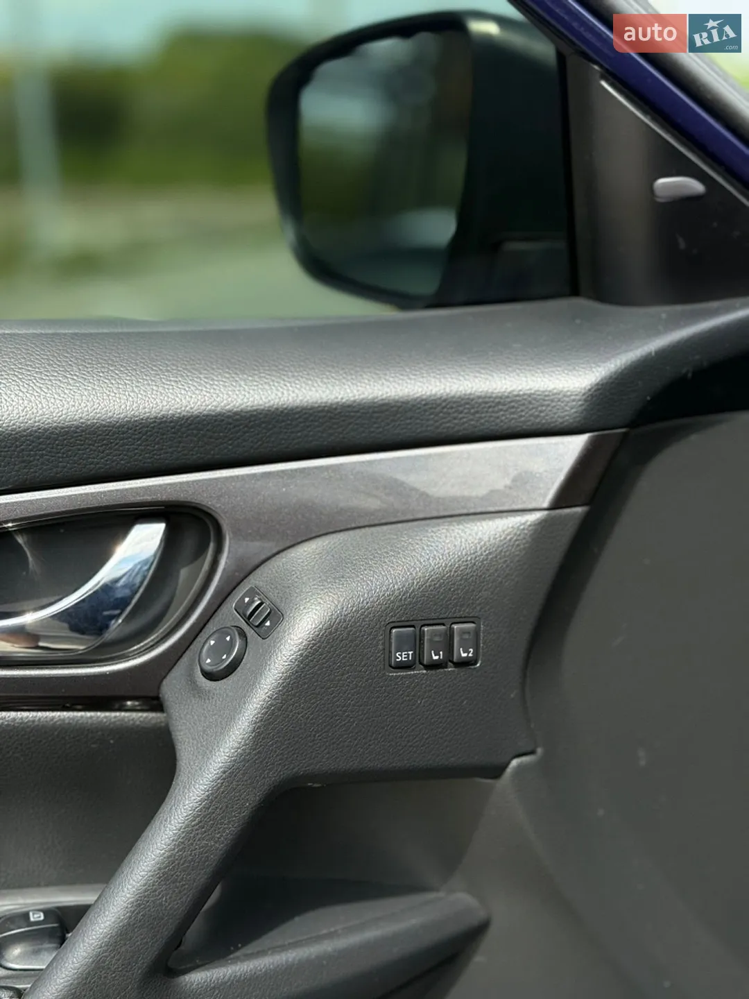 2018 Nissan Rogue - мініатюра 9