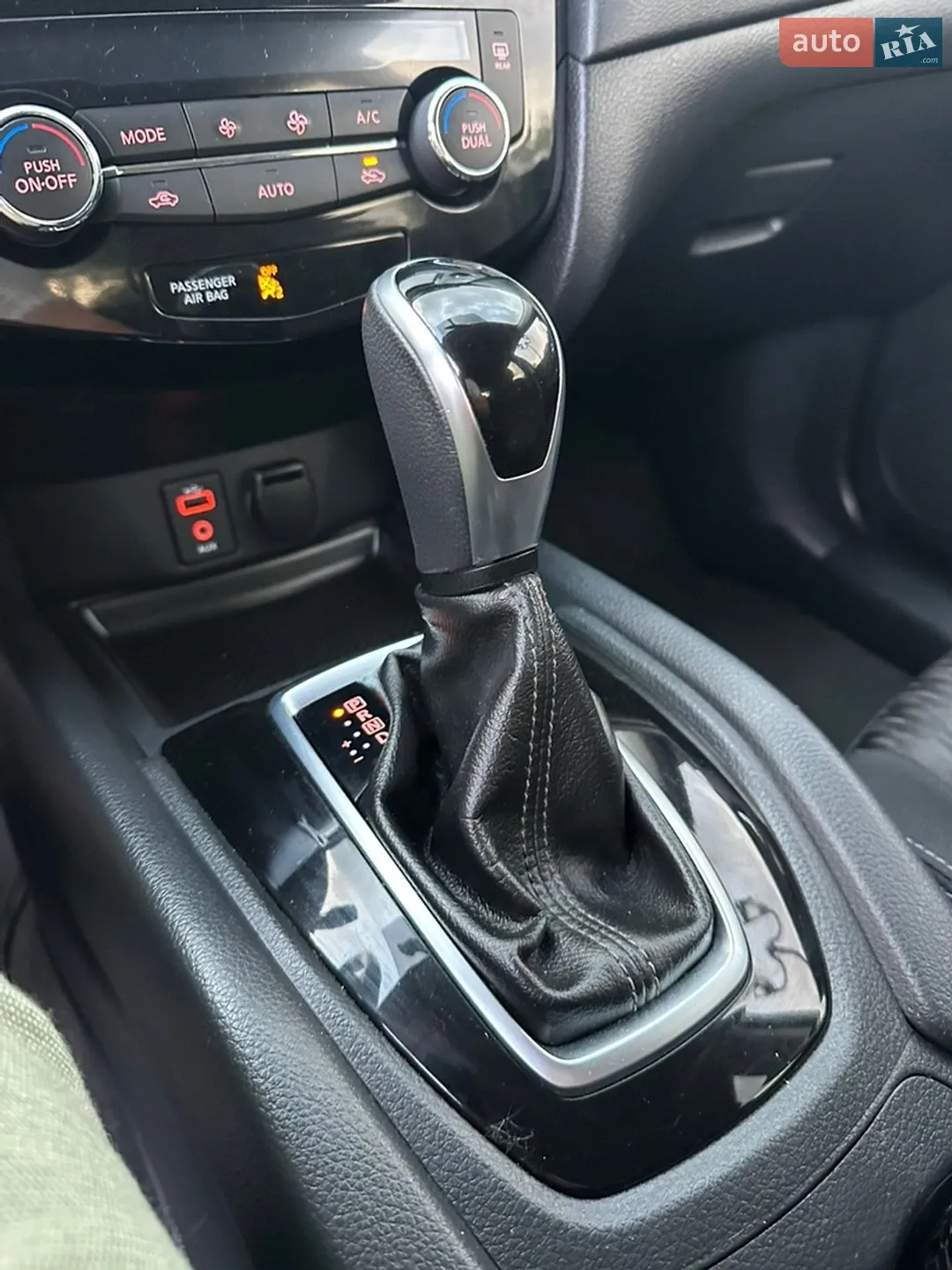 2016 Nissan Rogue - мініатюра 30