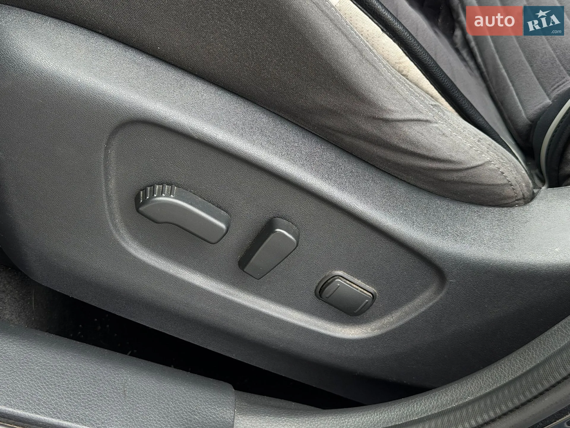 2016 Nissan Rogue - мініатюра 41