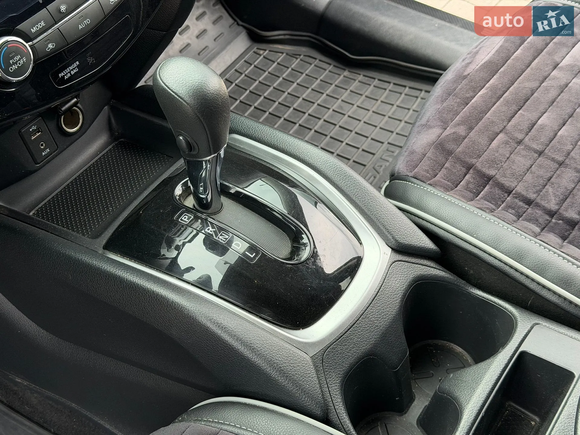 2016 Nissan Rogue - мініатюра 45