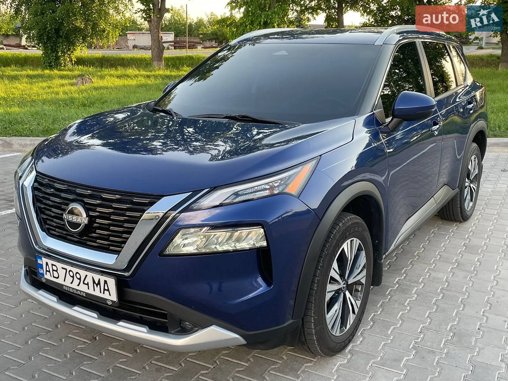 2022 Nissan Rogue - мініатюра 2