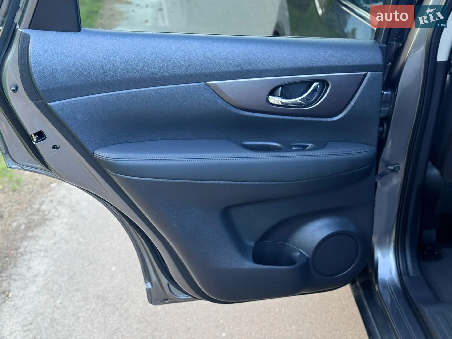 2016 Nissan Rogue - мініатюра 41
