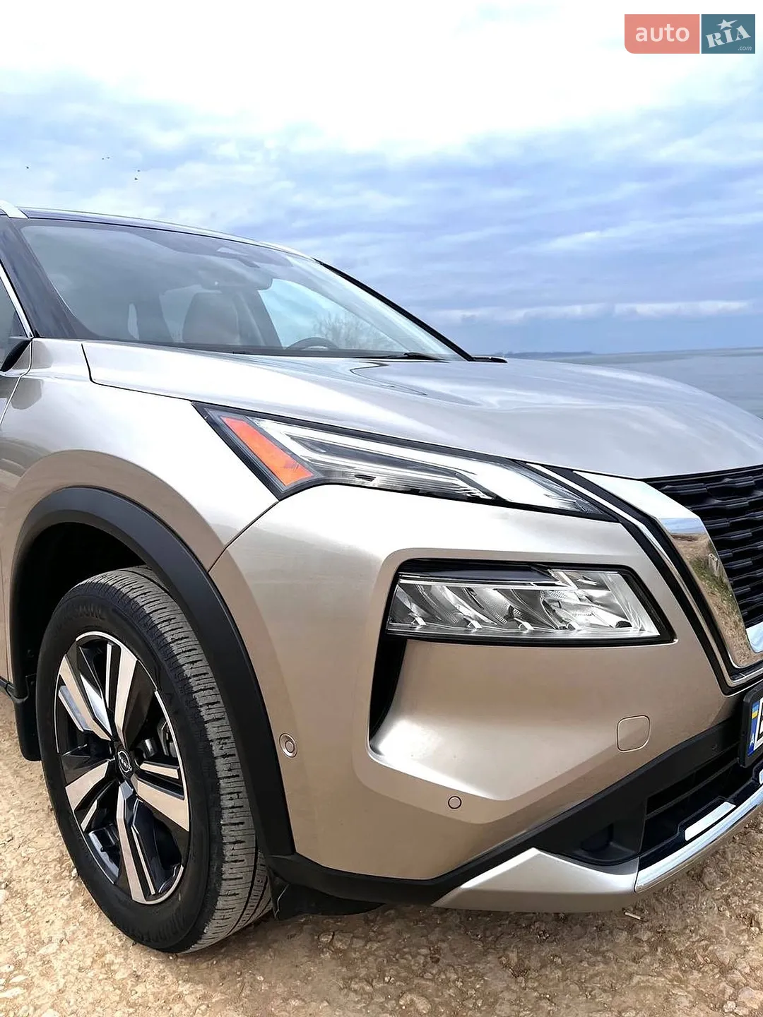 2022 Nissan Rogue - мініатюра 2