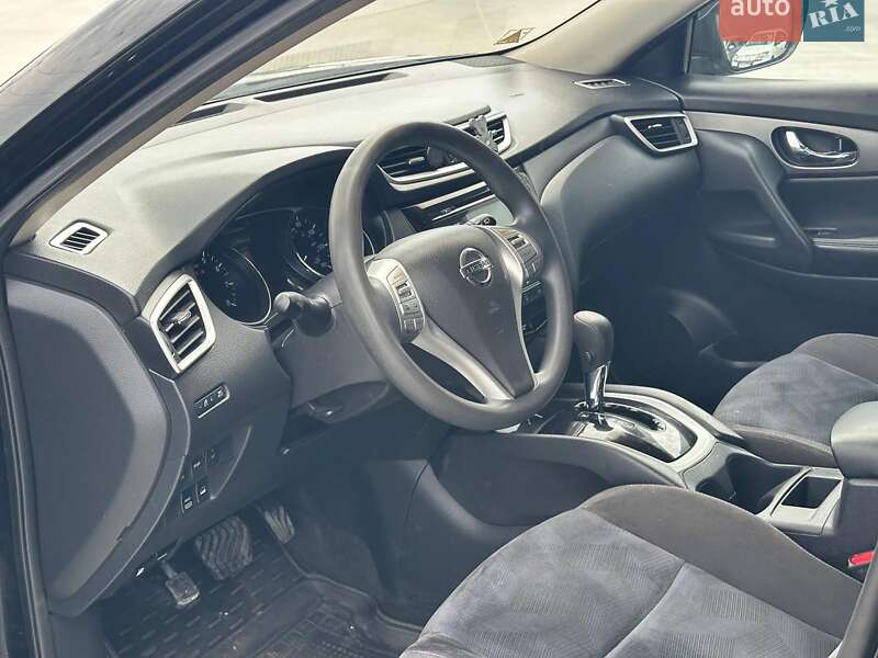 Внедорожник / Кроссовер Nissan Rogue 2015 в Львове