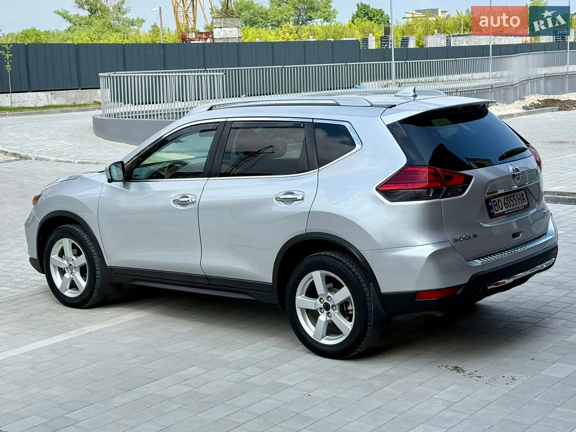 2017 Nissan Rogue - мініатюра 14
