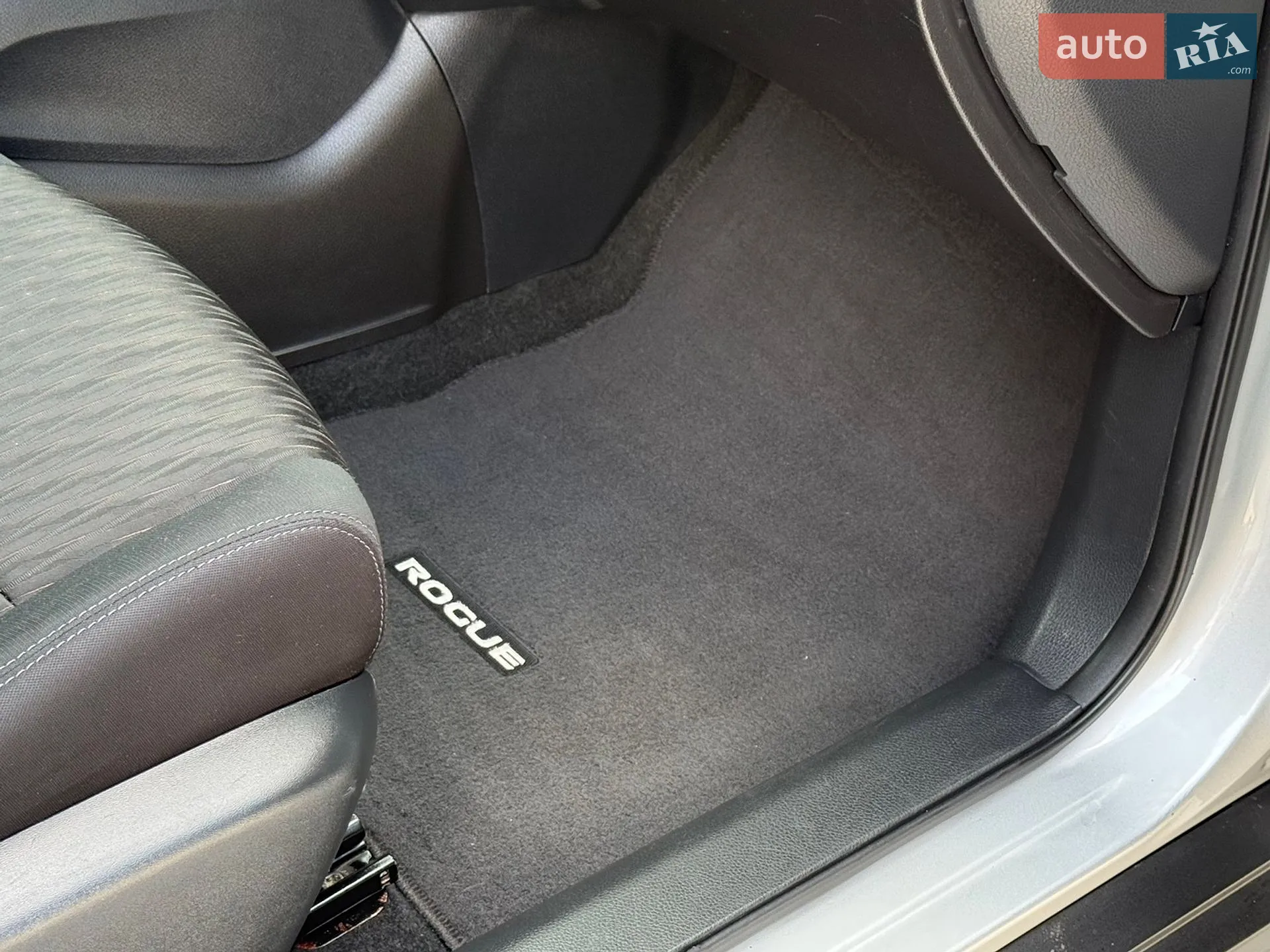 2017 Nissan Rogue - мініатюра 61