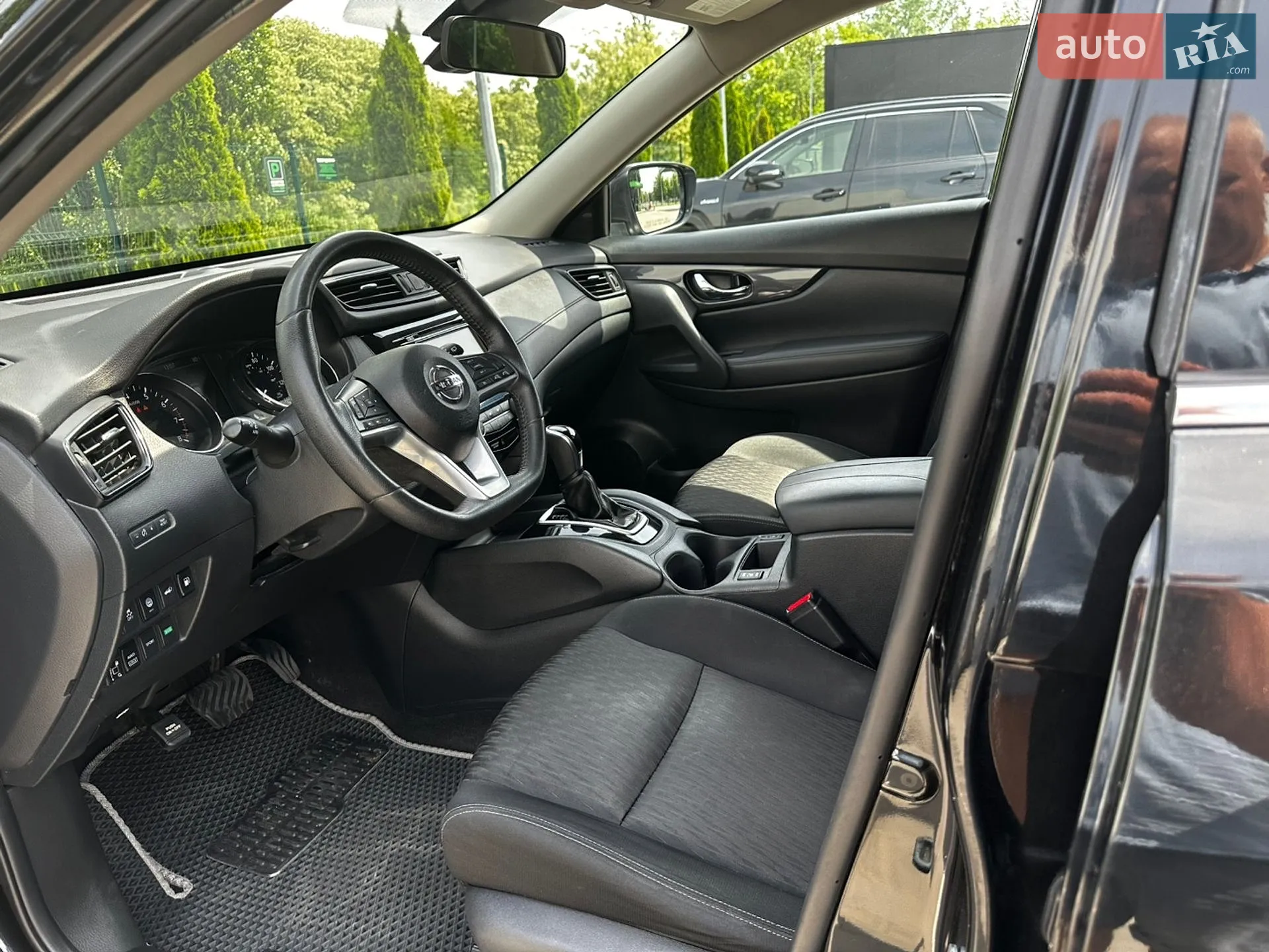 2018 Nissan Rogue - мініатюра 9