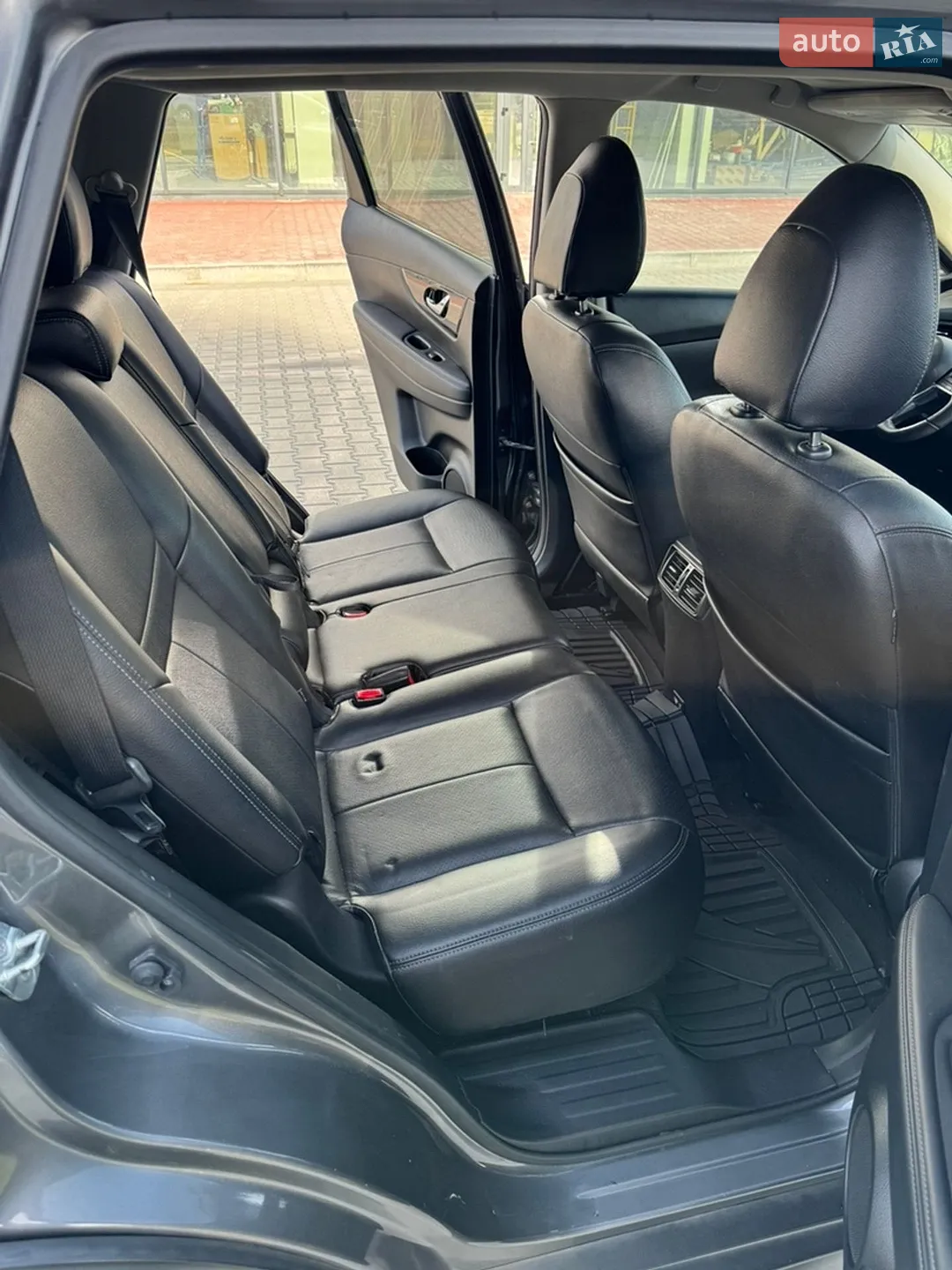 2018 Nissan Rogue - мініатюра 10