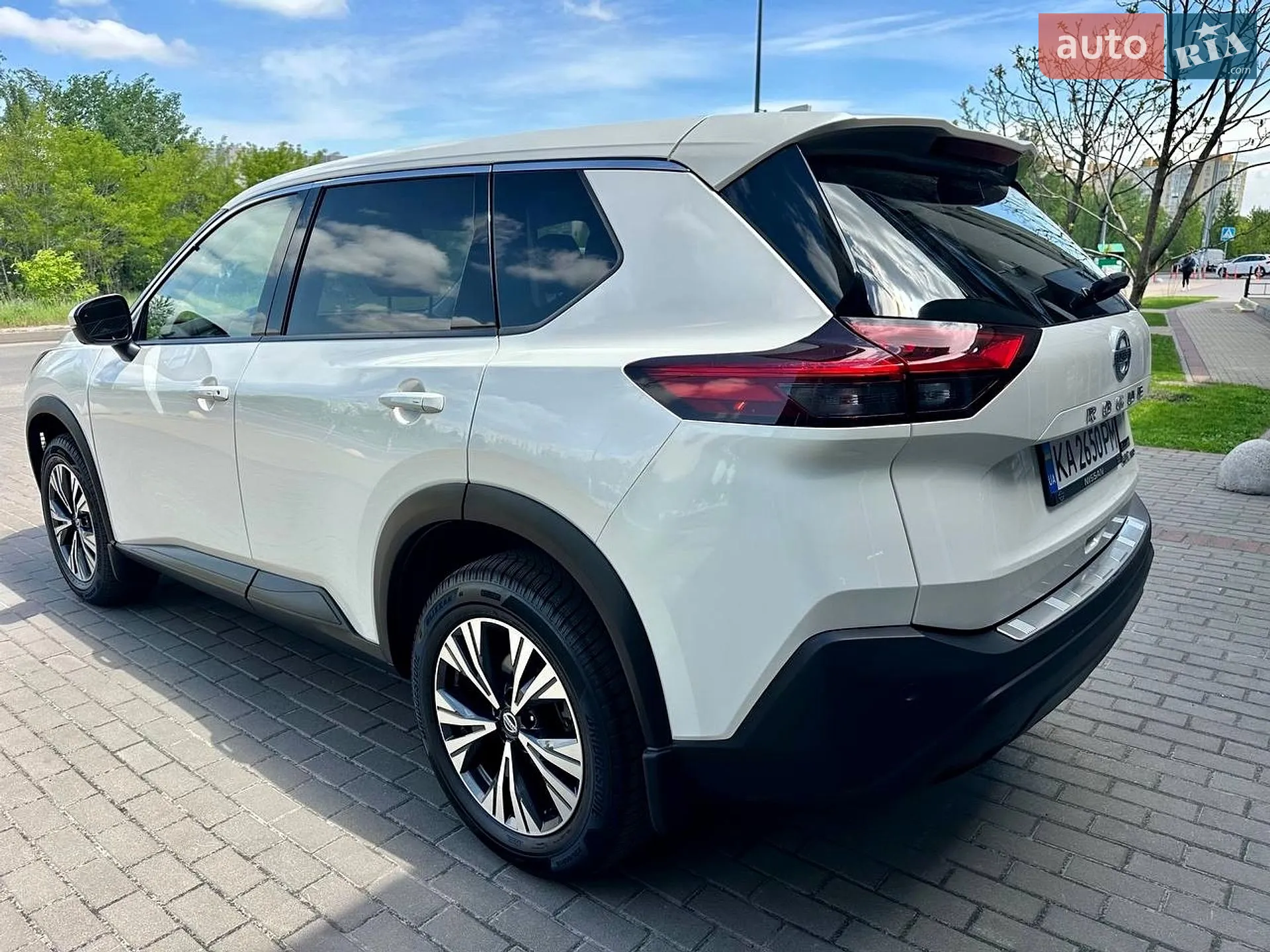 2021 Nissan Rogue - мініатюра 4