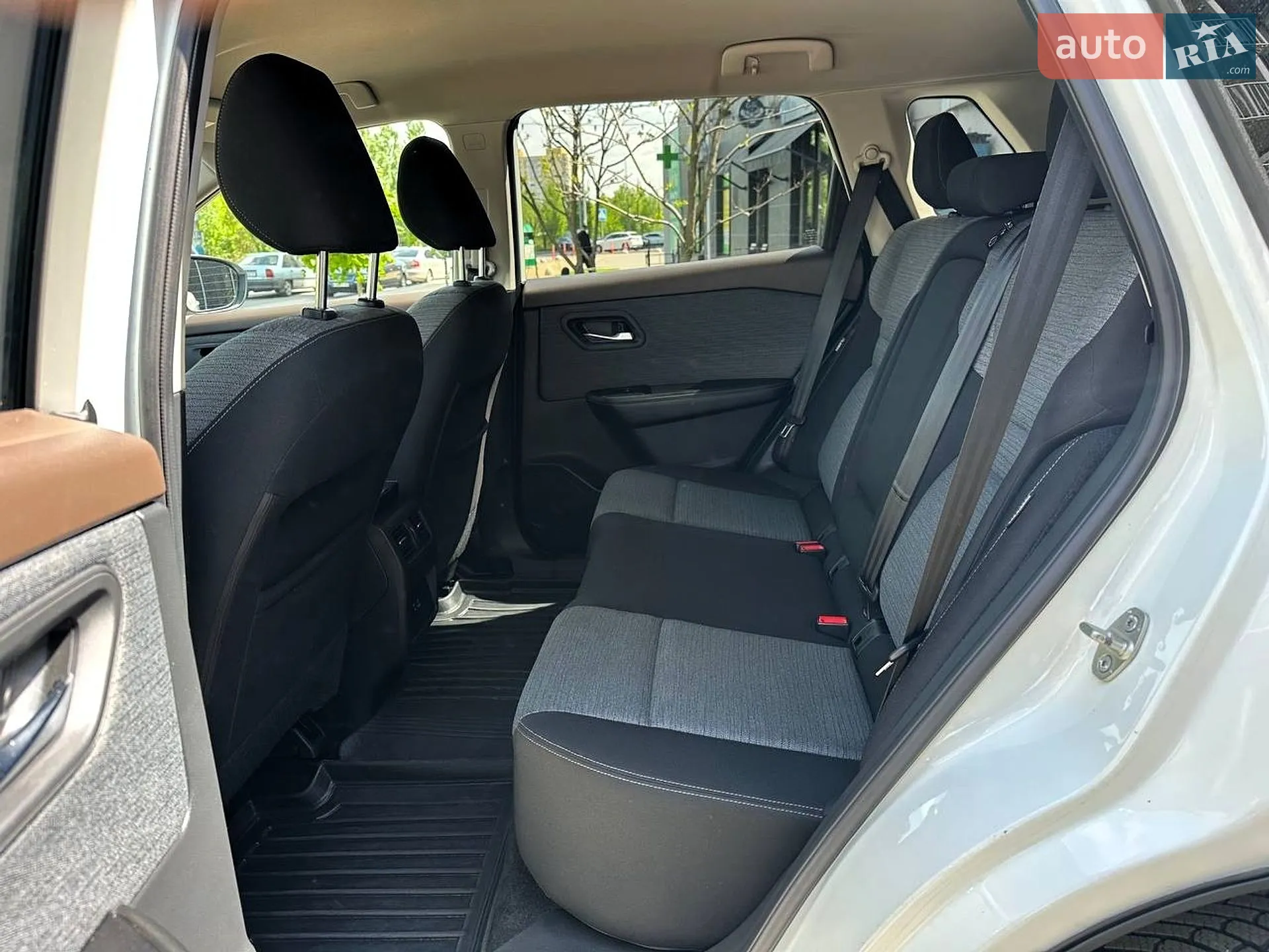 2021 Nissan Rogue - мініатюра 31