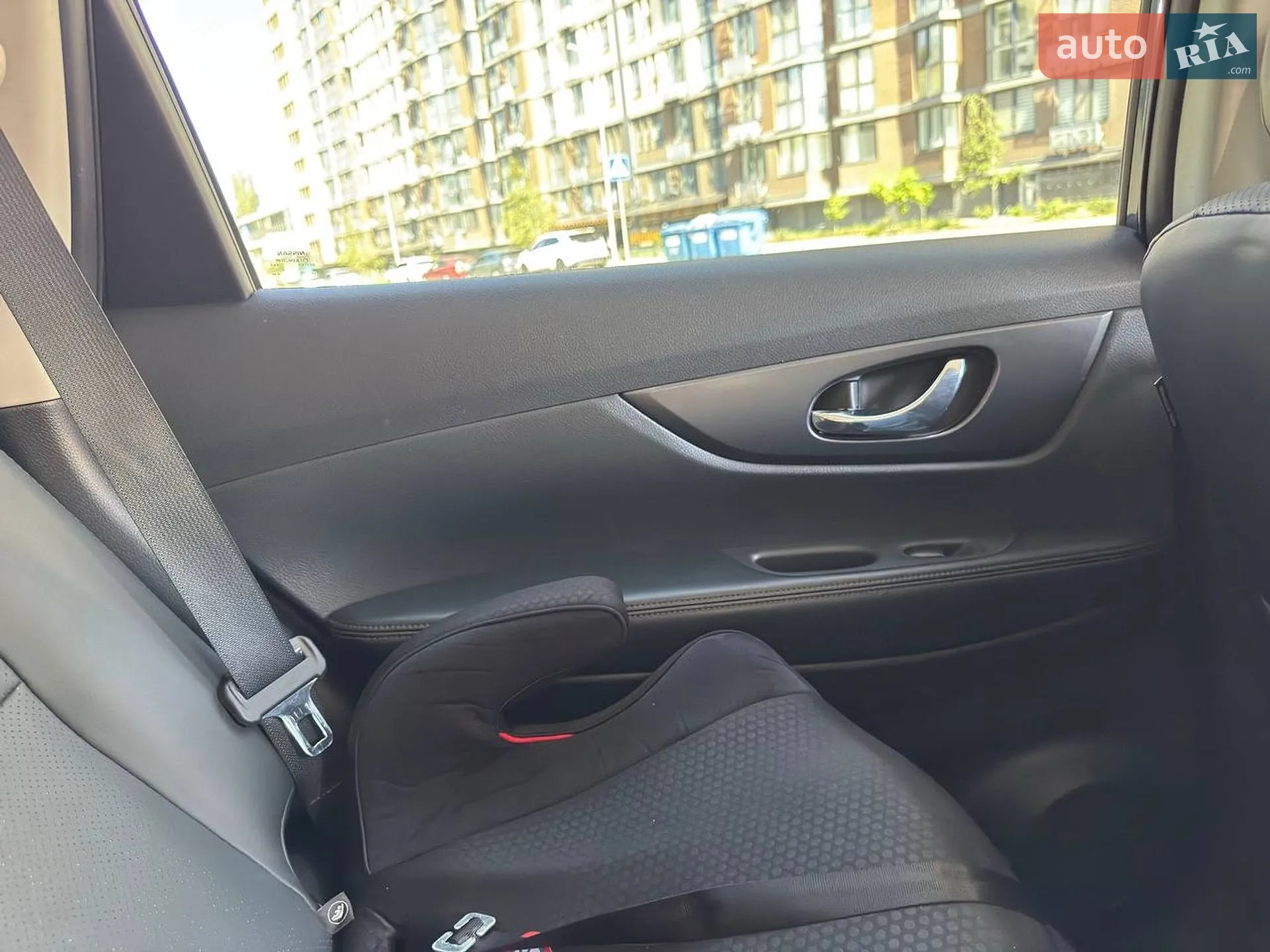 2016 Nissan Rogue - мініатюра 29