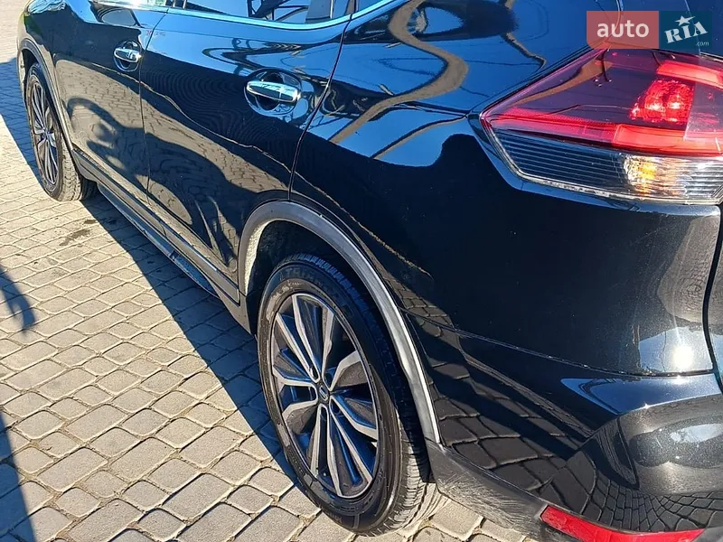 Nissan Rogue 2018 VIN KNMAT2MTXJP571886 фото оголошення 2 з 66