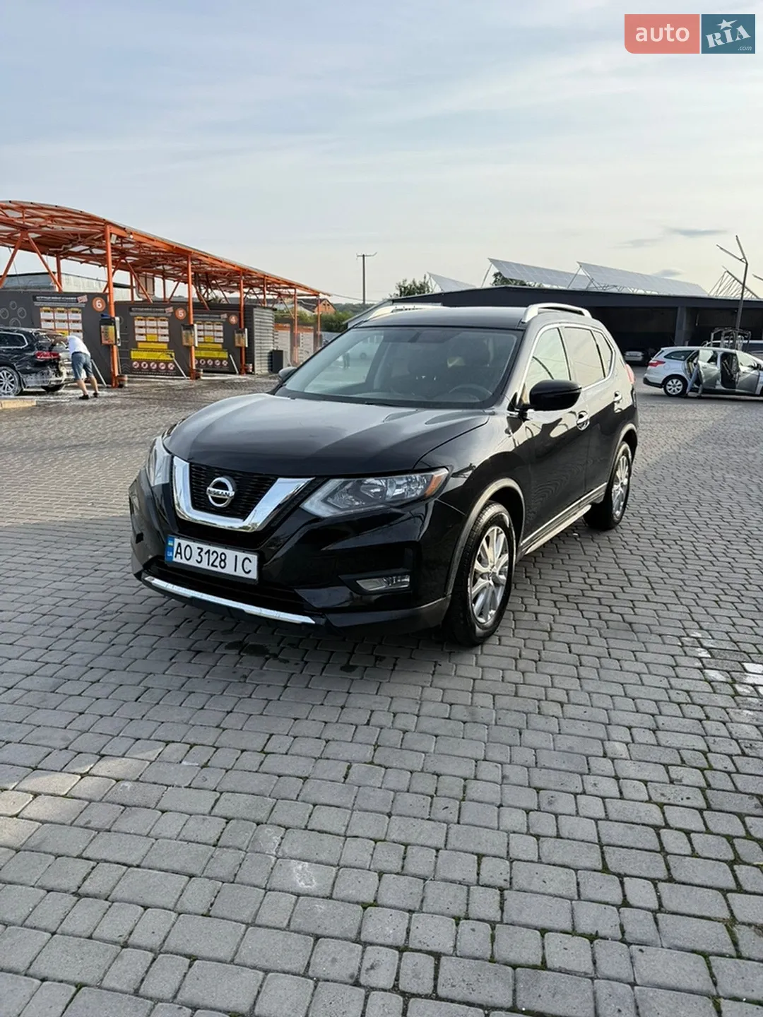2018 Nissan Rogue - мініатюра 16