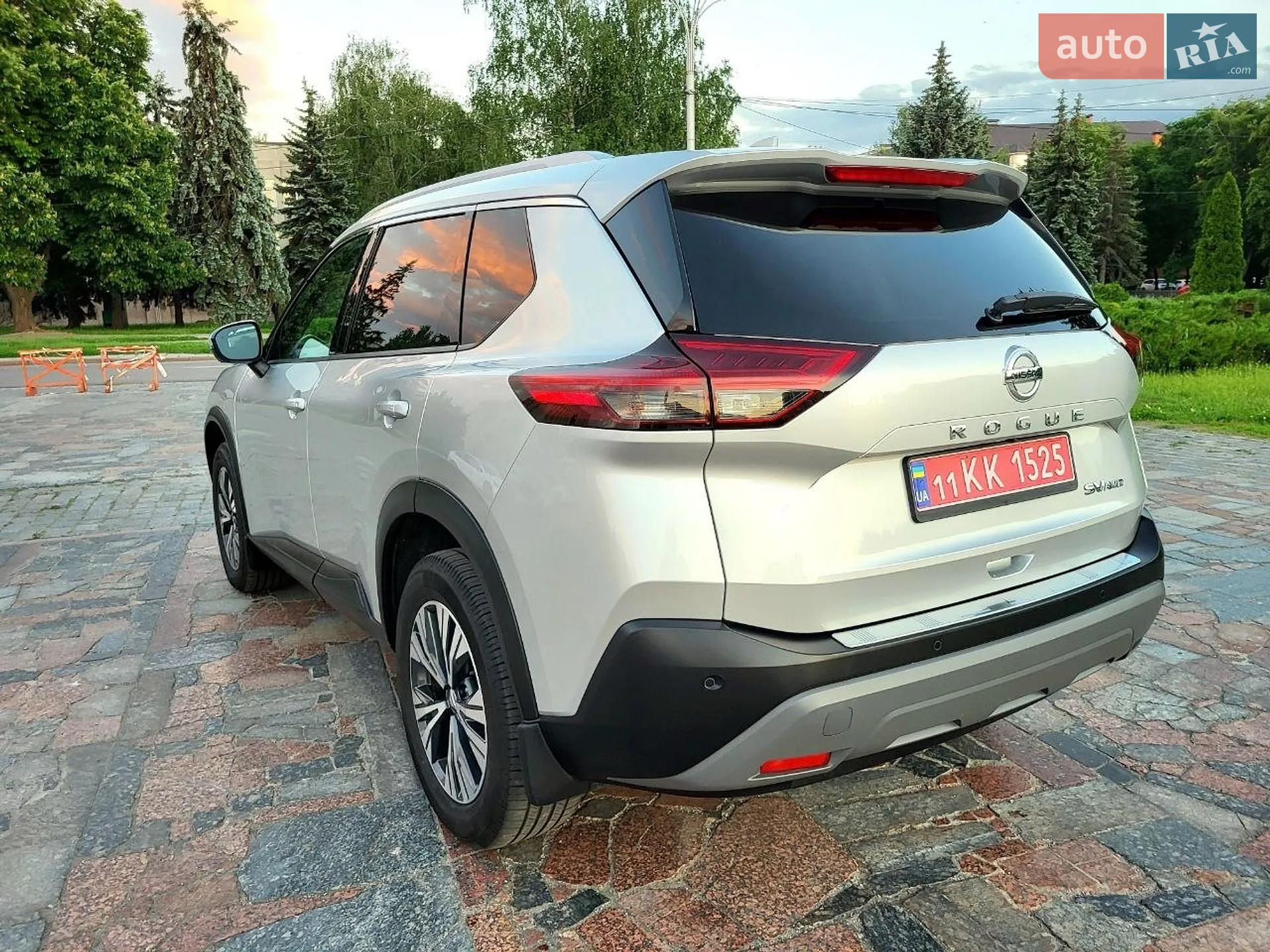 2021 Nissan Rogue - мініатюра 11