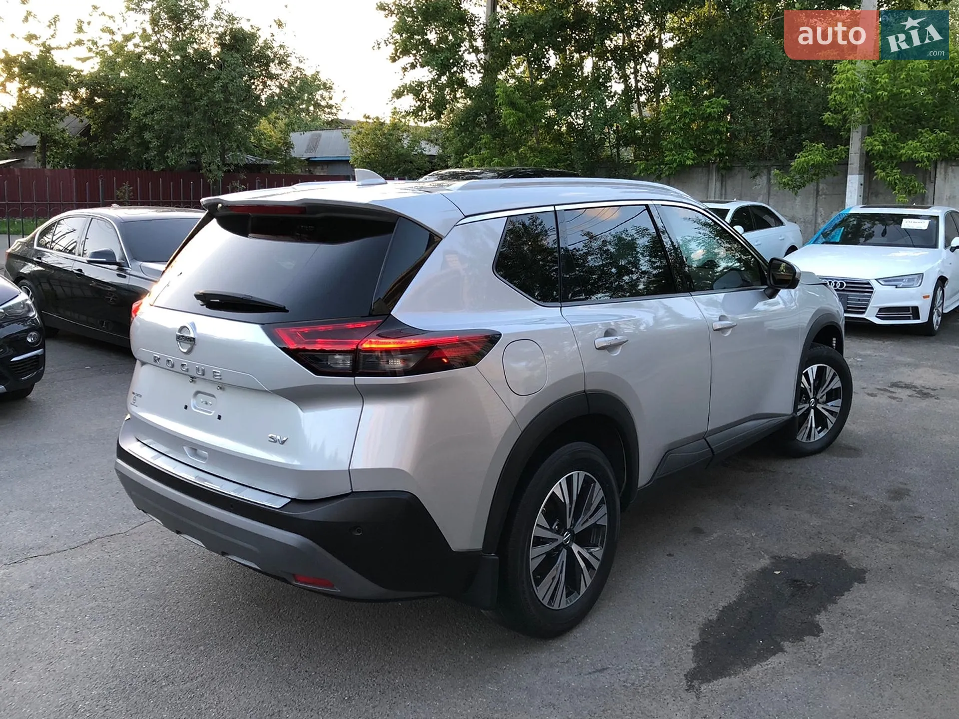 2021 Nissan Rogue - мініатюра 4