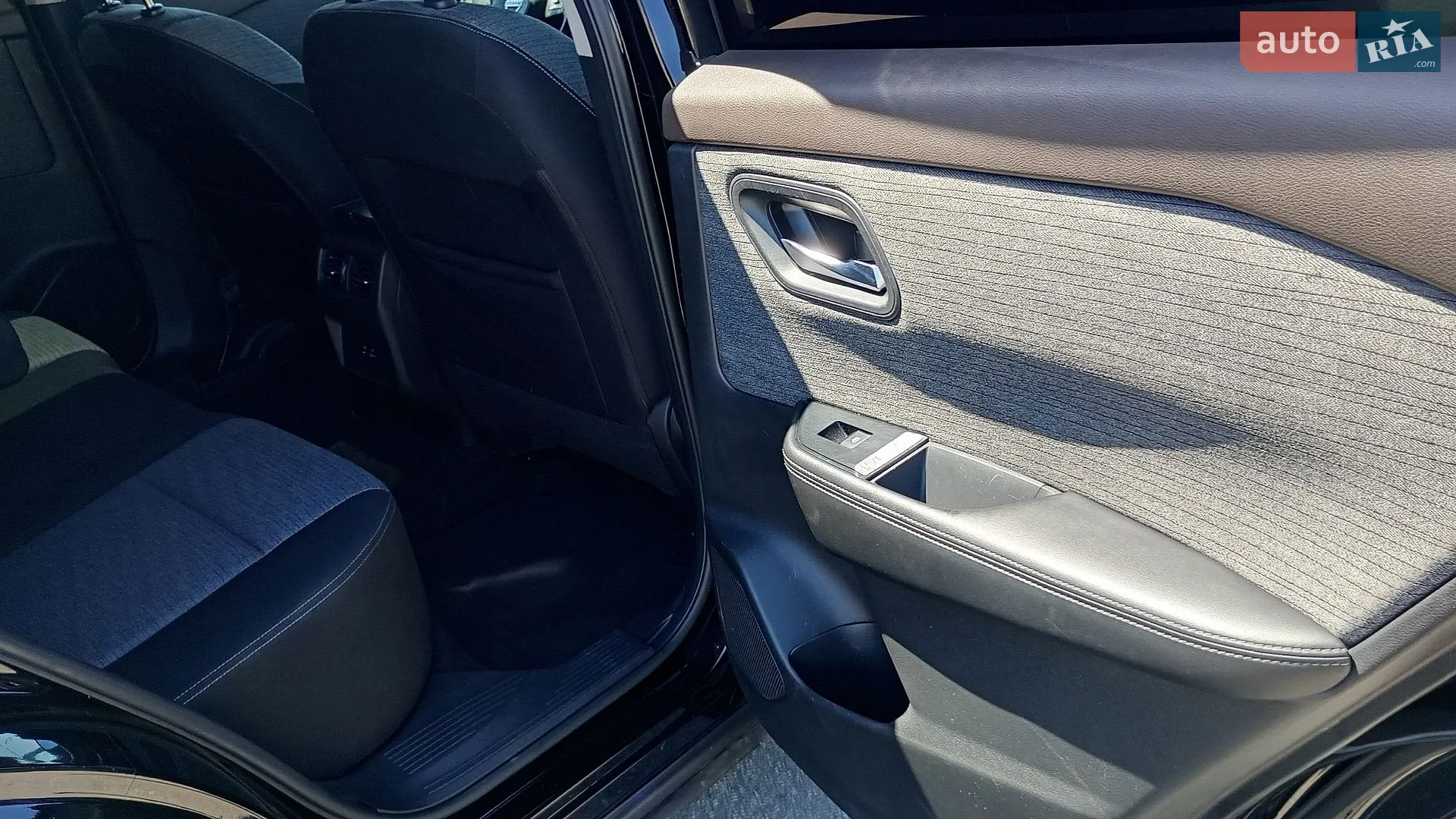 2021 Nissan Rogue - мініатюра 23