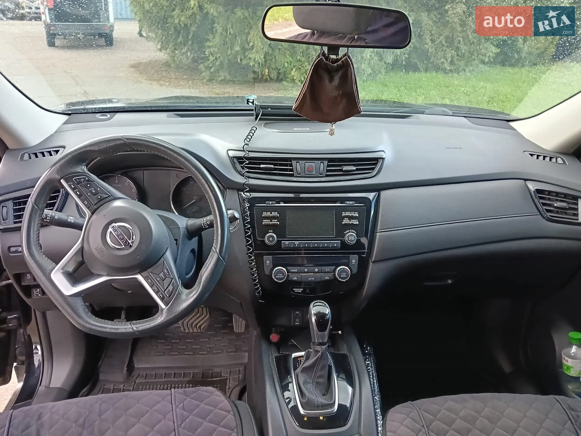 2017 Nissan Rogue - мініатюра 9