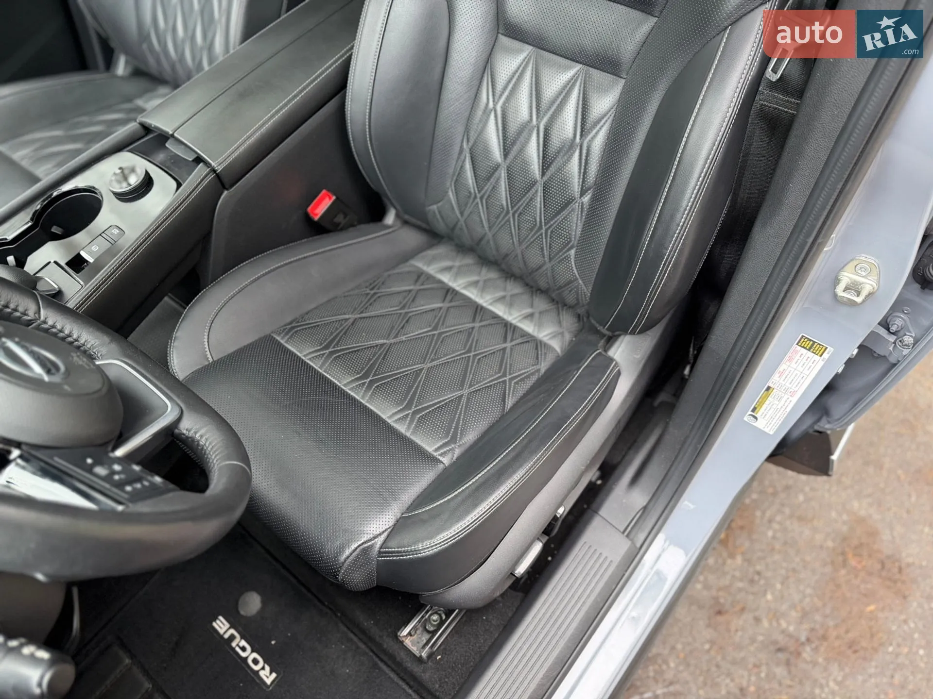 2021 Nissan Rogue - мініатюра 16
