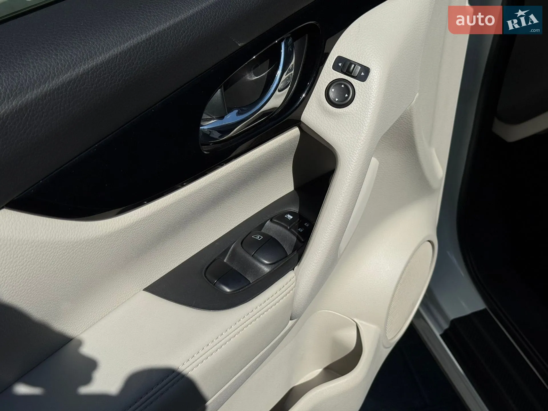 2019 Nissan Rogue - мініатюра 8