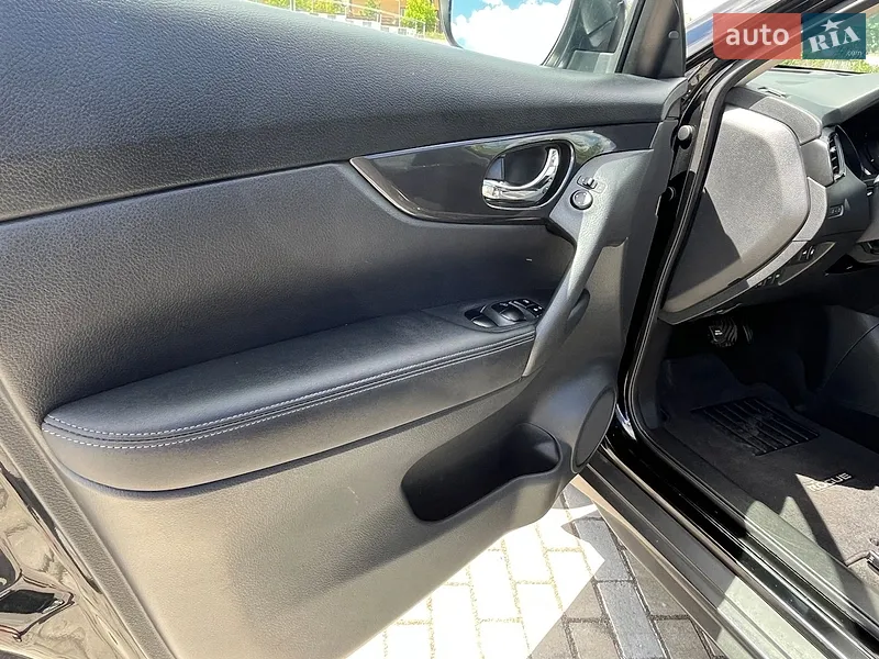 Nissan Rogue 2018 VIN KNMAT2MV0JP616741 фото оголошення 30 з 96