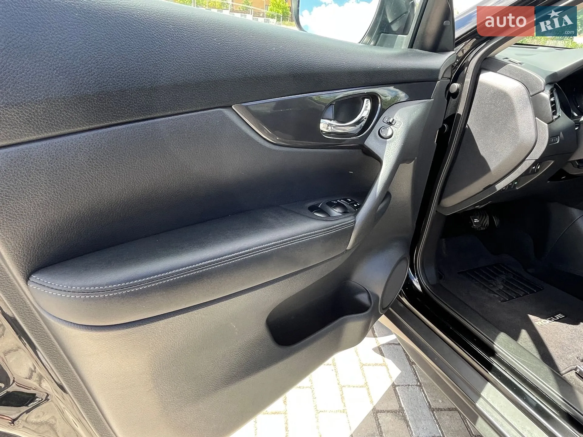 2018 Nissan Rogue - мініатюра 30