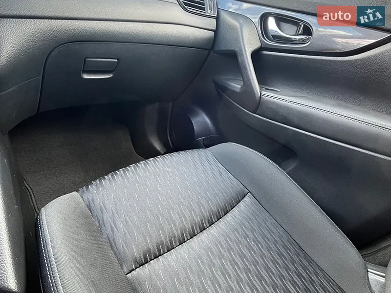 Nissan Rogue 2018 VIN KNMAT2MV0JP616741 фото оголошення 37 з 96