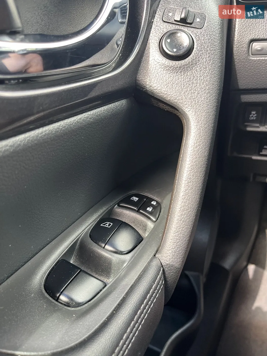2018 Nissan Rogue - мініатюра 40