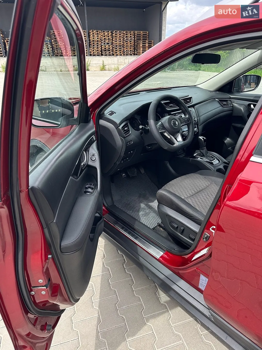 2018 Nissan Rogue - мініатюра 8