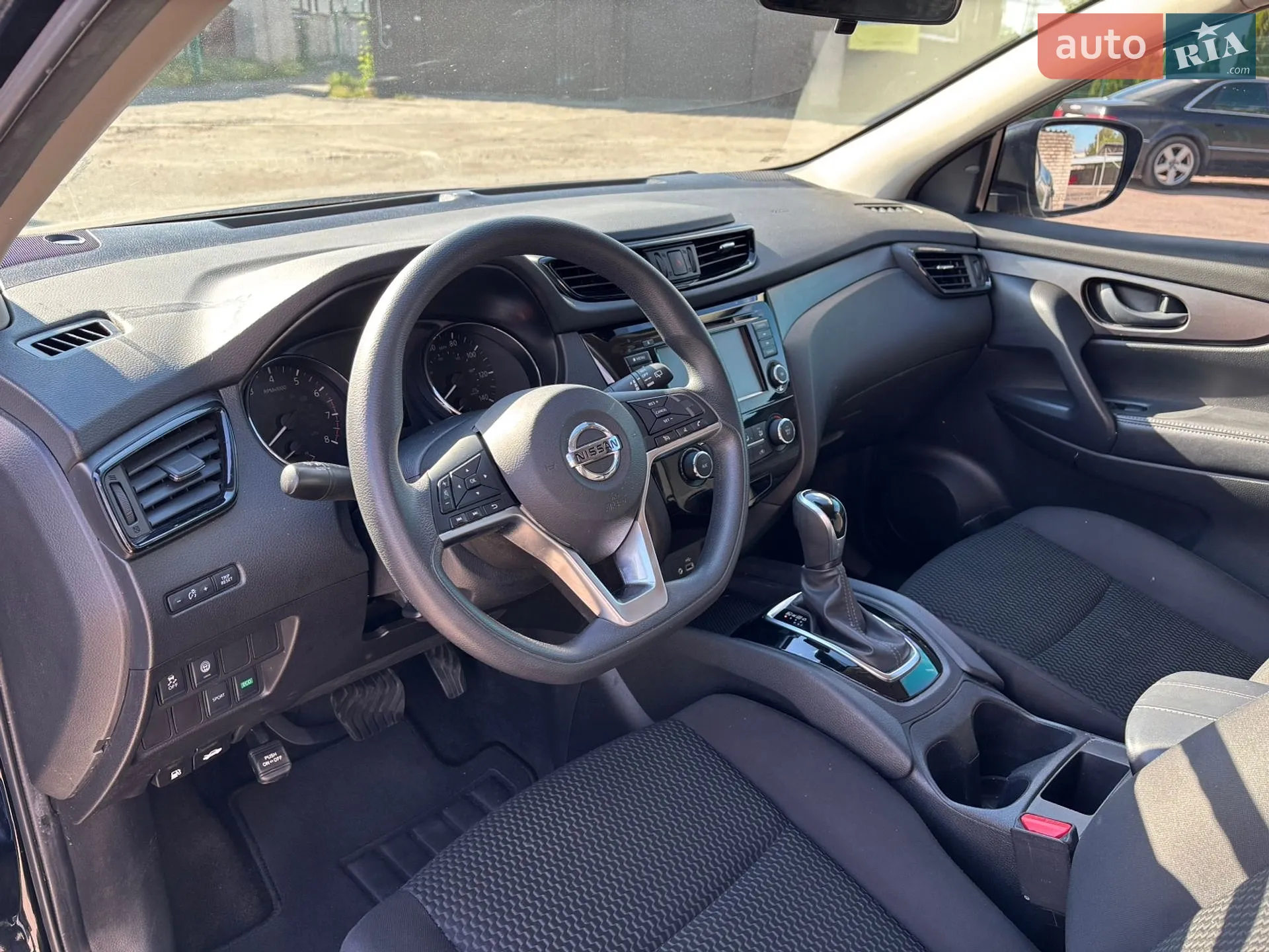 2019 Nissan Rogue - мініатюра 16