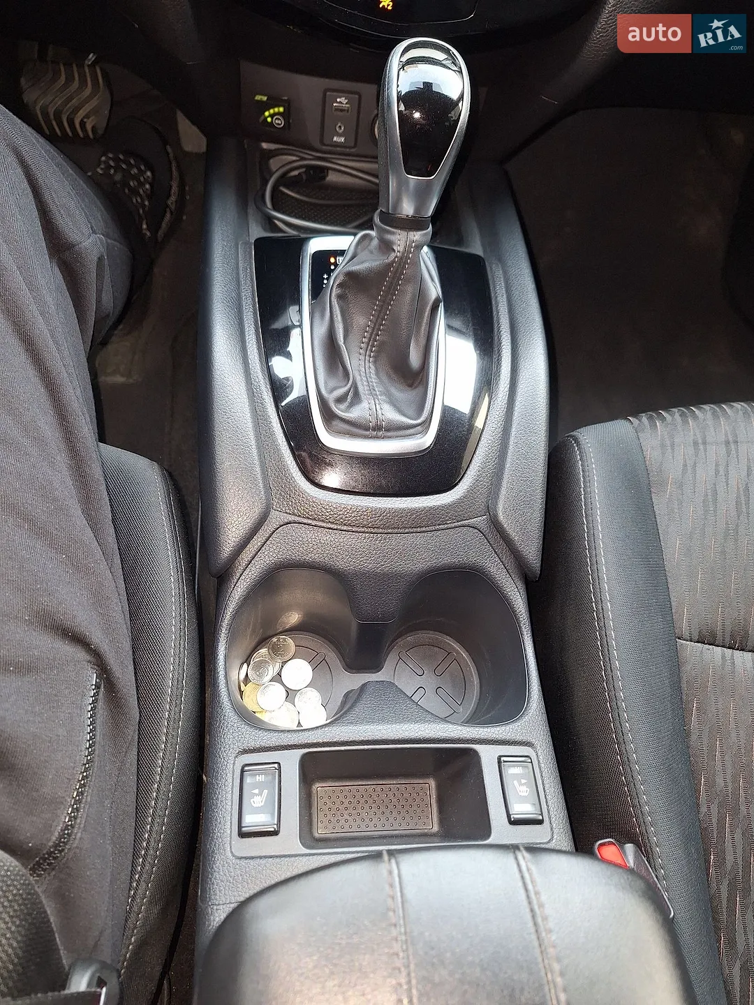 Nissan Rogue 2017 VIN 5N1AT2MV6HC793517 фото оголошення 8 з 14
